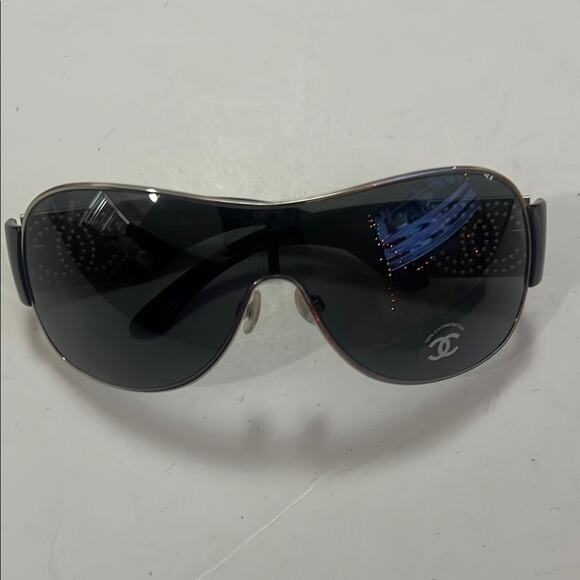 Chanel Aviator 4154 Black Wraparound design Sunglasses - Picture 2 of 9